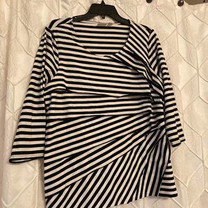 So slimming striped top - Chico's size 2